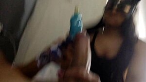 Lunaferrari - Enteado Metendo Gravou Chupando Picolé E Enchendo Minha Boca De Esperma - Grátis