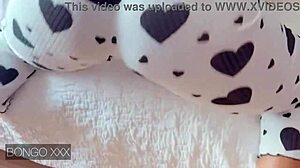 Twerking Queen Shakes Ass