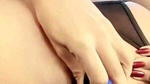 garota gostosa e magra do tinder depois de alguns drinks acaba montando no meu pau