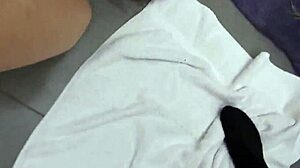 Girls experiment first time, Y girl cums!