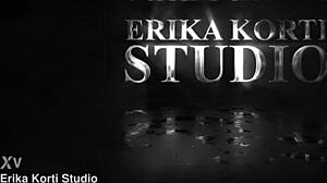 Skinny bitch honey hold tastes anal fucking first time!