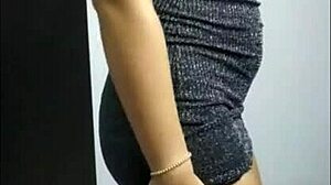 Pau Grande Gozando na Buceta Nova Rosinha Close-Up