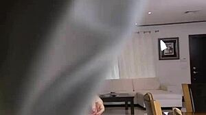 Большозадые сучки страстно делят хуй в жёстком тройничке