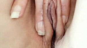 Chrissybee Playing With Her Throbbing Wet Pussy Solo