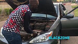 HER CAR SPOILED SO A STRANGER HELPED HER