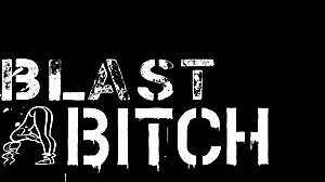 minnie rose spreads pussy backstage for face fucking and cum fill