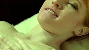 Zrzavé sestry lížou kundičku v nemocnici! 😘