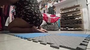 Chubby bbw mom cleans the room with passion!