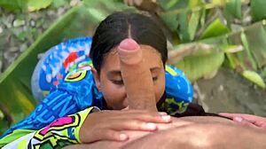 Campesina Inocente Es Follada A Cambio De Unas Gallinas