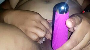 the black woman with big ass masturbates alone