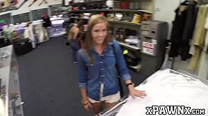 Big Booty Slit Trade