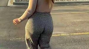 Bunduda gostosa is a beautiful woman with a nice ass 😍