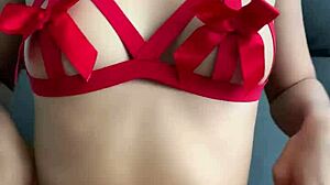 hot amateur babe toys her tight pussy solo