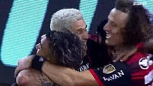 Queixudo Canarinho E Ex-Calvo Grávido Metem De 4 Em Argentina Raspadinha Em Sua Casa