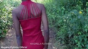 7 minutos de foda na mata fazemos sexo na mata procuramos um local onde tem boa mata e sem ninguém foi difícil mas encontramos e fodemos full video red