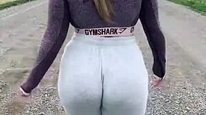 Bunduda gostosa is a beautiful woman with a nice ass 😍