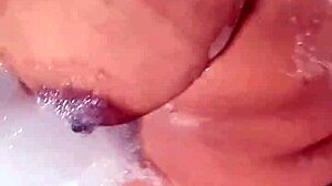 Brunette gets pussy fucked and cum swallowed in pool quickie