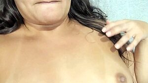 Softcore solo video of Brazilian amateur with big ass on Valentine's Day