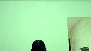 Gostosa Dançando Funk Putaria Bem Gostoso E Mostrando Seus Peitinhos Gostosos Para A Camera