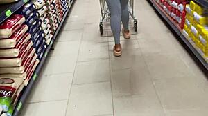 encontrei novinha gostosa e convidei pra fuder