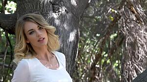 Blake Eden Enjoys Solo Masturbation In Lingerie And Heels