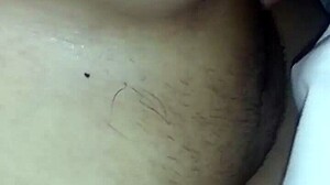 Flaca madura adora que le den nalgadas