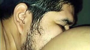 Cuñada cachonda con culo grande y tetas naturales