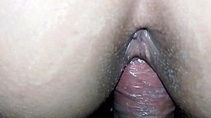 xxx linda hijastra super mojada me deja jugar en su habitacion