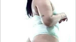 watch my big ass clap in lingerie