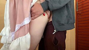 Hot maid resists temptation in quick public encounter