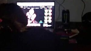 Pelirroja amateur con coño mojado y lamida de culo