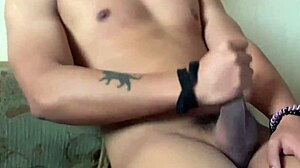 Solo amateur shows off physique while relaxing