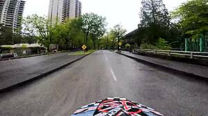 PAWG de Portland cabalga con culo burbuja