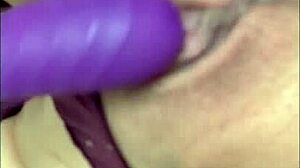 look how i masturbate with my dildo, lets do it togetherrr