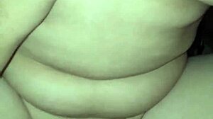 Chị Iuuuu, a Vietnamese Asian model