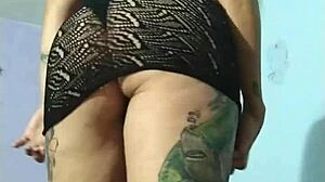 Married Blonde Masturbates in Homemade Video