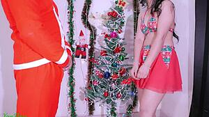 देसि टीन प्रिया फेक सांता से हार्ड फक हुई