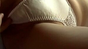 日本人夫婦が昼間ガチセックス