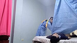 La Enfermera Empieza Tratamiento Con Polla En Coño