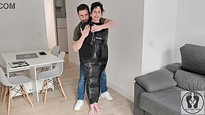 watch me get bound in bondage?