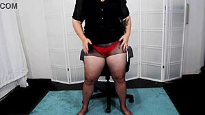 Phoenix Talks About Her Sexy Pantyhose In Nylon.