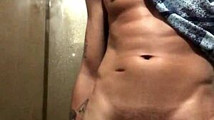 Malandro pauzudo exibindo pra cam, masturbating sexy 😏