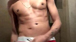 Malandro pauzudo exibindo pra cam, masturbating sexy 😏