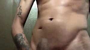 Malandro pauzudo exibindo pra cam, masturbating sexy 😏