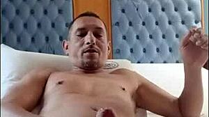 Enjoy a good cumshot in this amateur video.