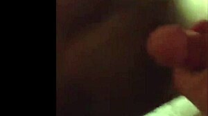 En mi compilación de corridas, me pajeo con amateurs sexys