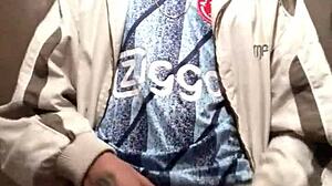 Malandro pauzudo exibindo pra cam, masturbating sexy 😏