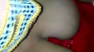 Safada Engaging In Intriguing Anal Activity