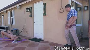 Athletic Babe Rimjob