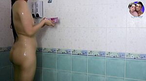 Shower pussy cleaning